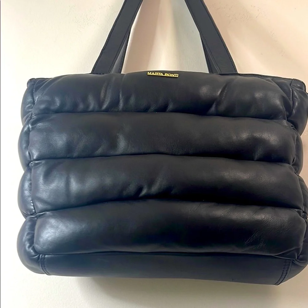 Black Quilted Tote with Modern Design - Picture 3 of 10